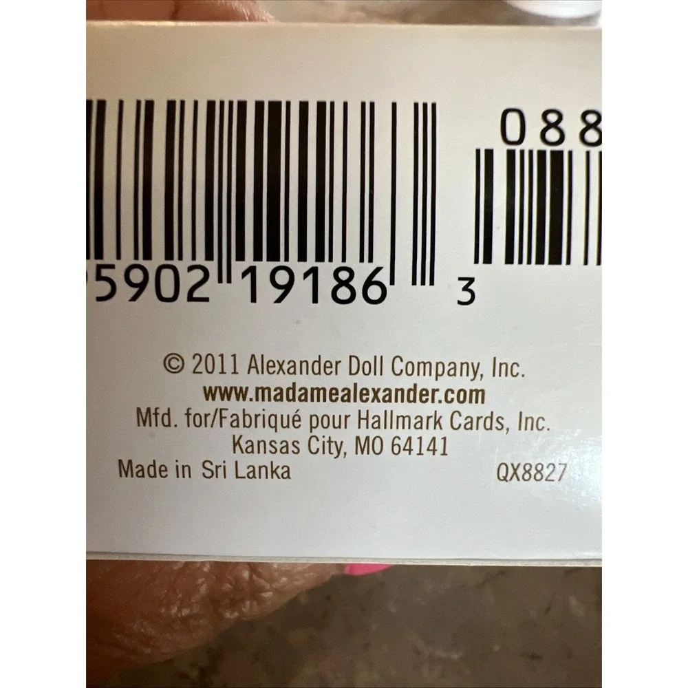 2011 Hallmark Ornament Madame Alexander 